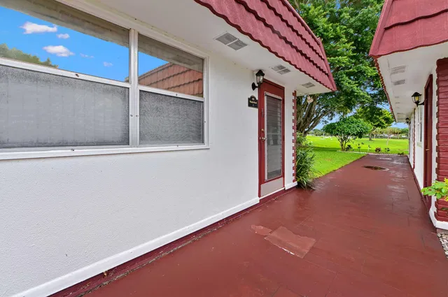 Residence photo 2