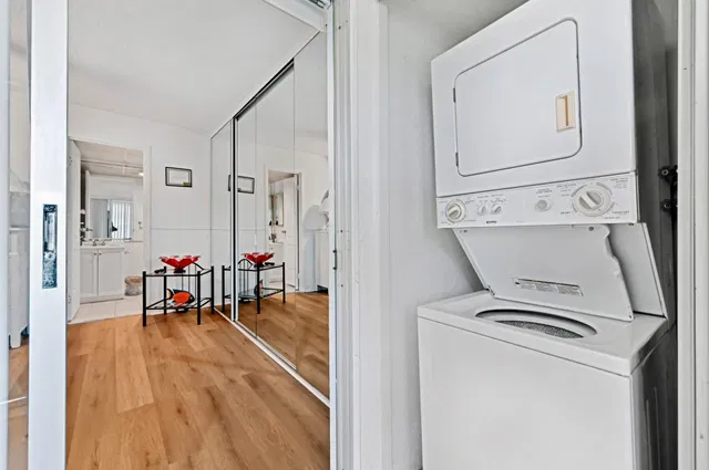 Residence photo 15