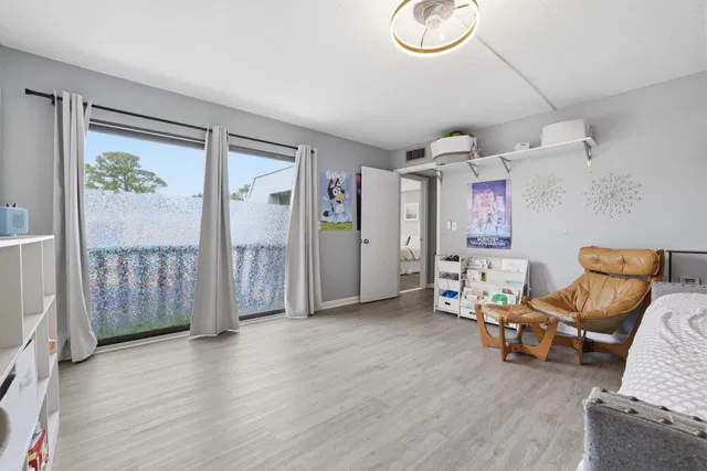 Residence photo 18