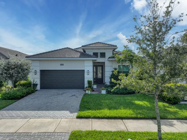 Residence photo 32