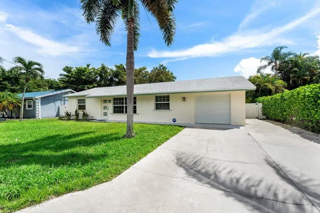 Residence photo 2