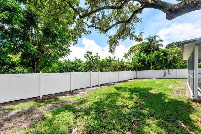 Residence photo 4