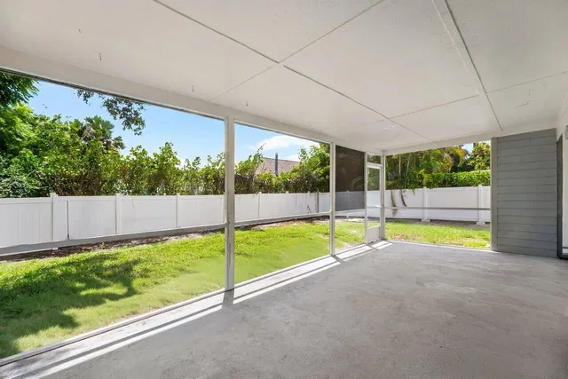 Residence photo 6