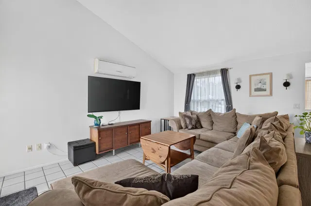 Residence photo 10