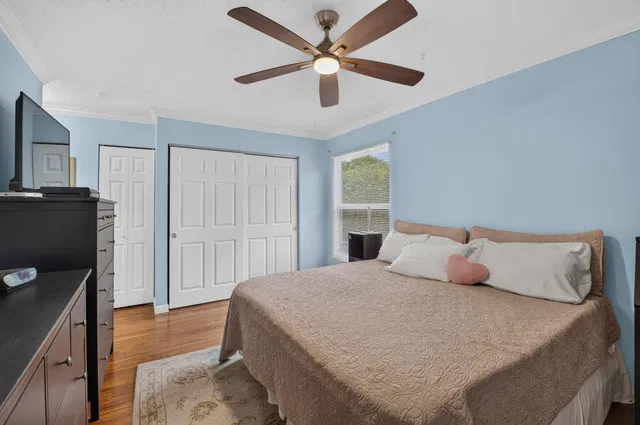 Residence photo 24