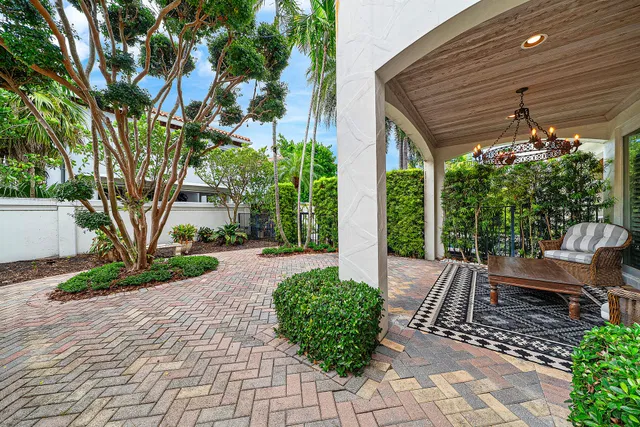 Palm Trail Delray Beach Residence photo 30