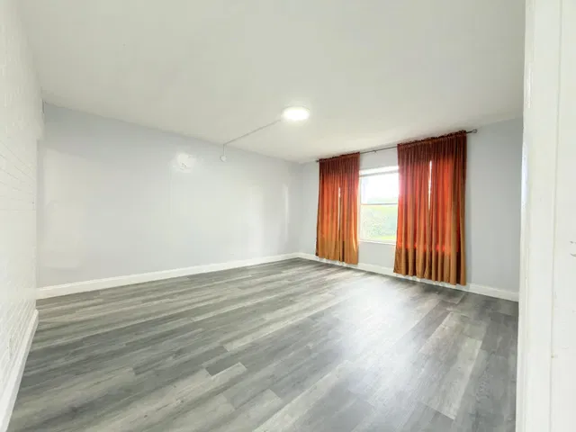 Unit 6 photo 2