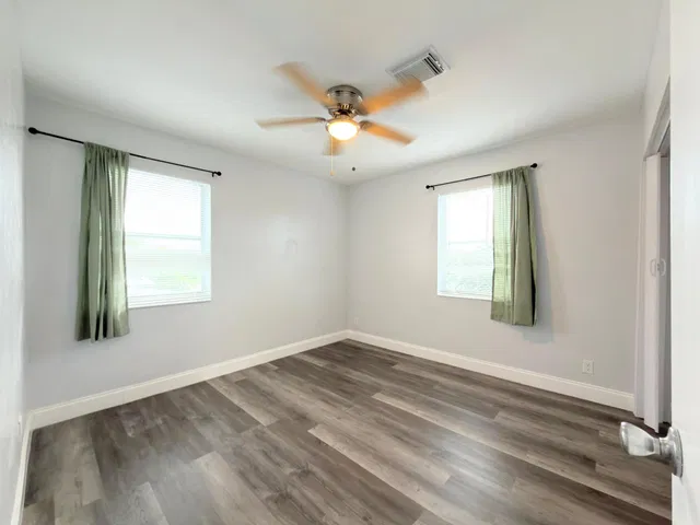 Unit 6 photo 17