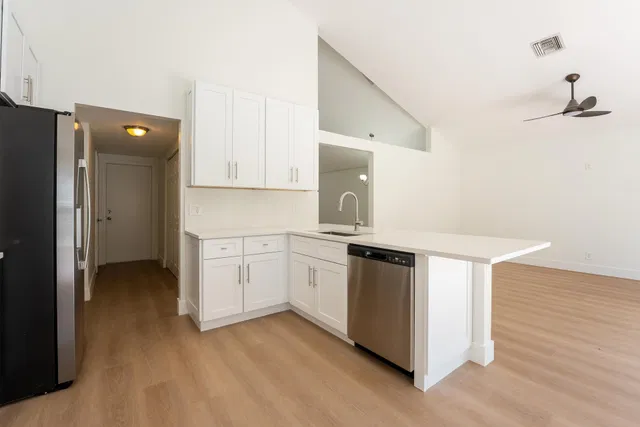 Residence photo 6