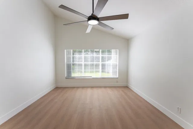 Residence photo 14