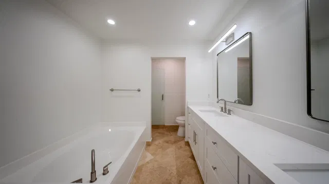 Residence photo 15