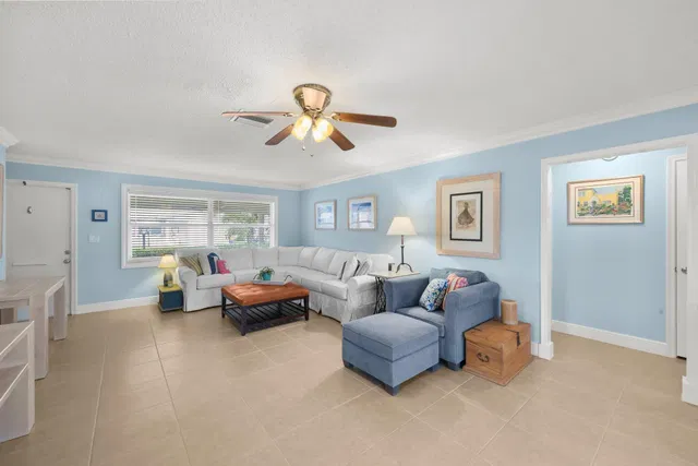 Residence photo 9