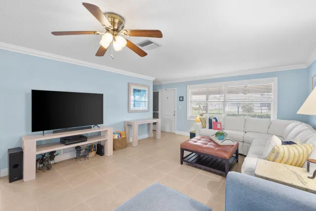 Residence photo 10