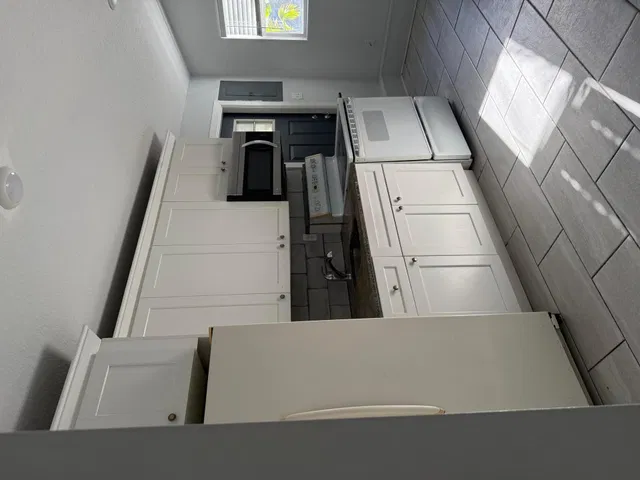 Residence photo 2
