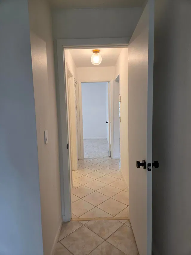  Unit H photo 21