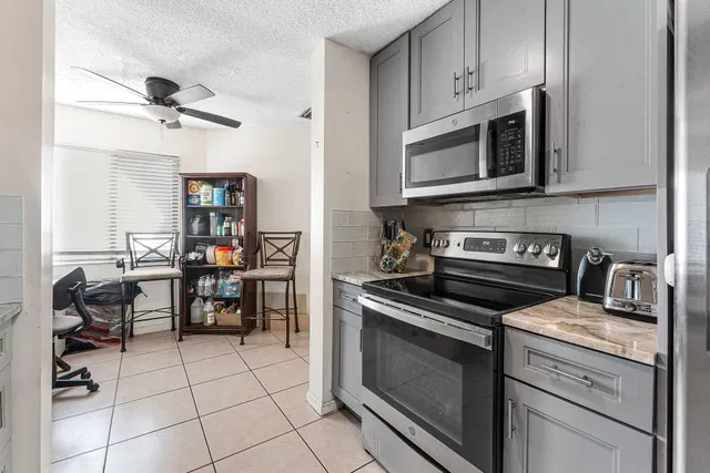  Residence photo 25