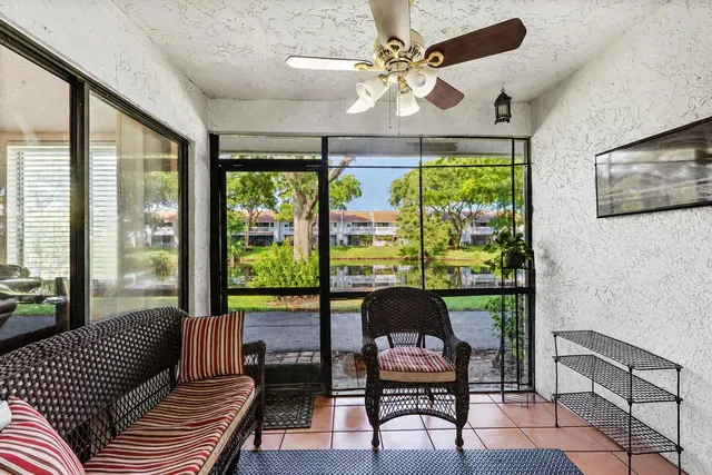 Residence photo 32