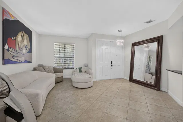 Residence photo 21