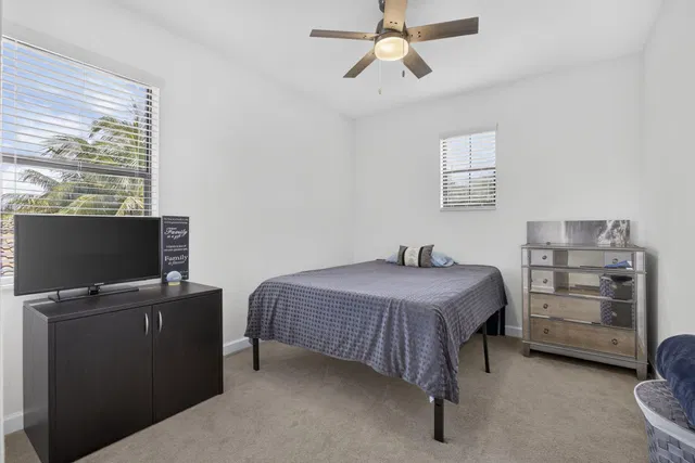 Residence photo 40
