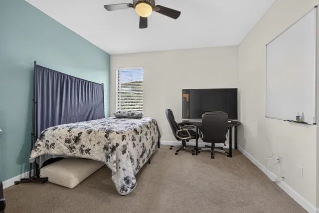 Residence photo 48