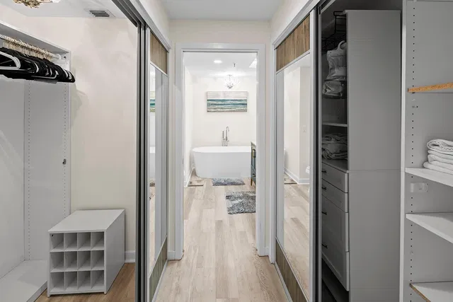 Unit 118 photo 19