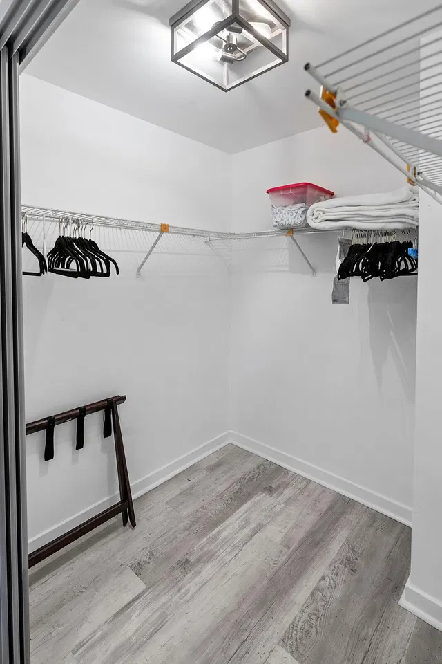Unit 118 photo 30