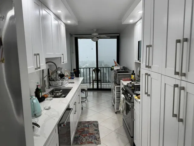 Singer Island Unit 2-1705 photo 7