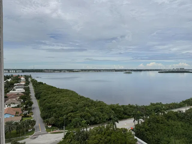 Singer Island Unit 2-1705 photo 10