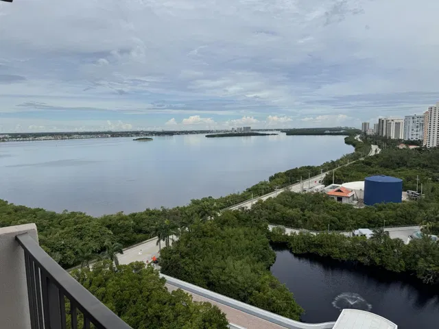 Singer Island Unit 2-1705 photo 11