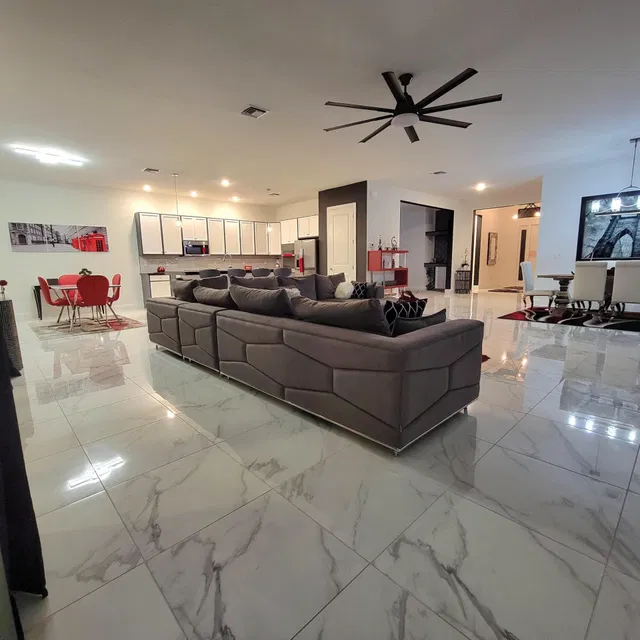 Residence photo 10