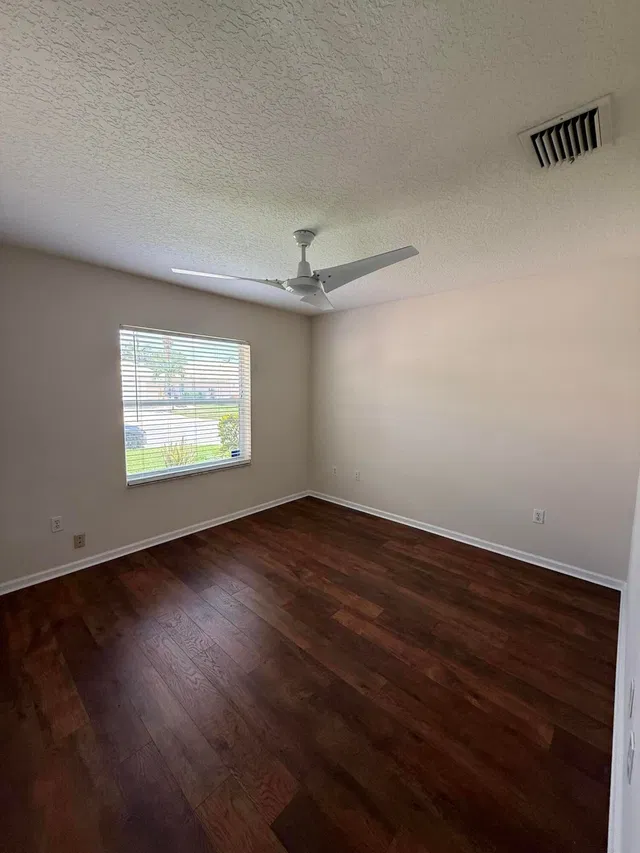  Residence photo 6