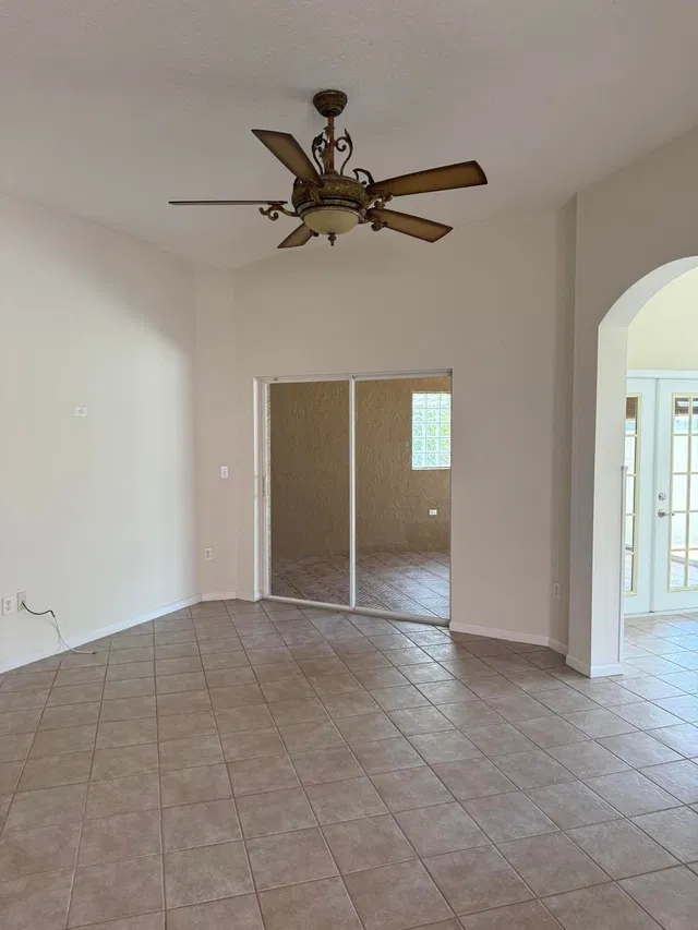  Residence photo 10