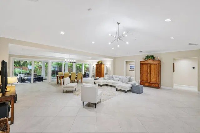 Residence photo 11