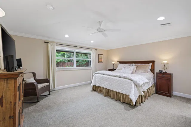 Residence photo 30