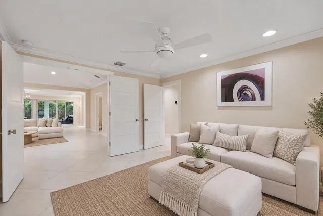 Residence photo 42