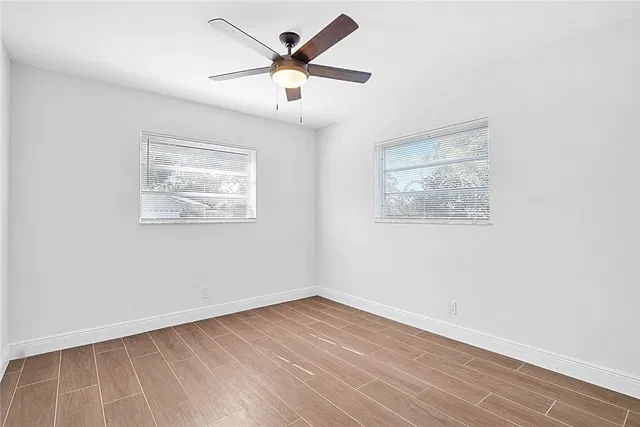 Residence photo 16