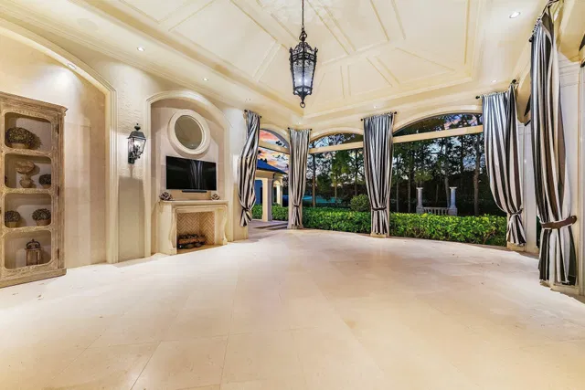 Bear's Club Residence photo 11