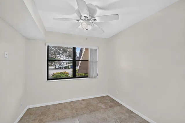Unit 104 photo 14