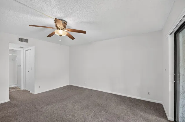 Unit 104 photo 20