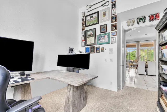  Residence photo 5