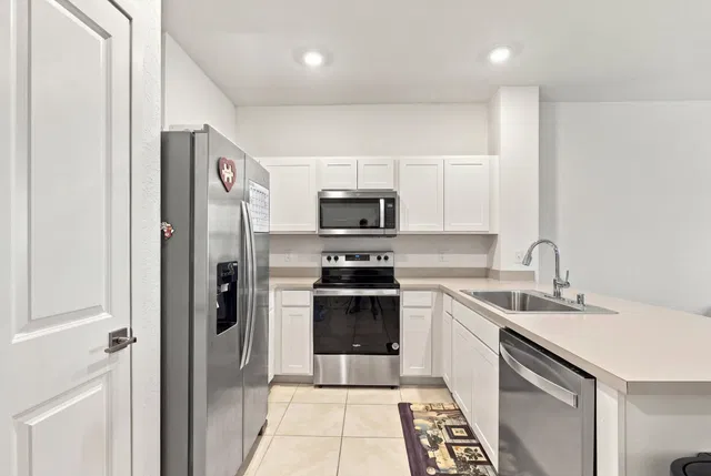 Residence photo 6