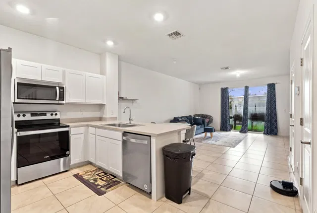 Residence photo 7