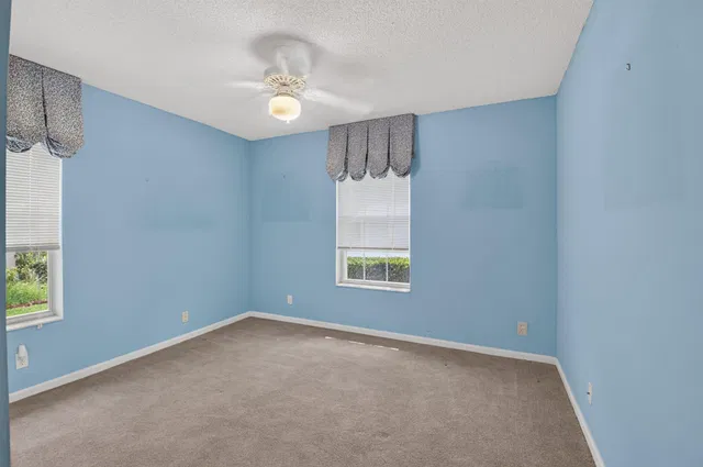 Residence photo 30