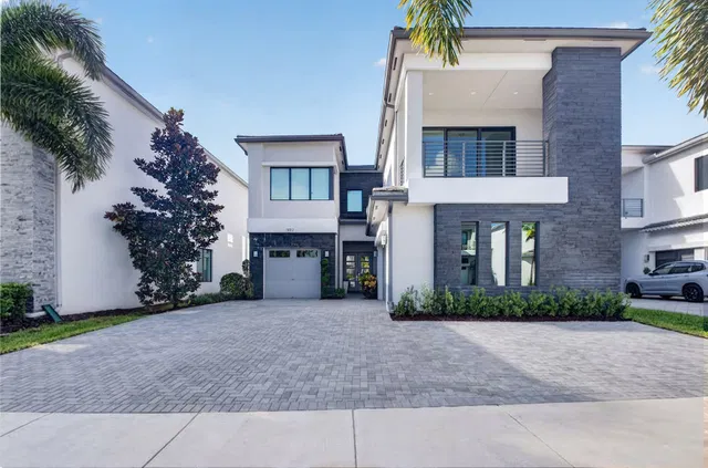 Boca Bridges Residence photo 2