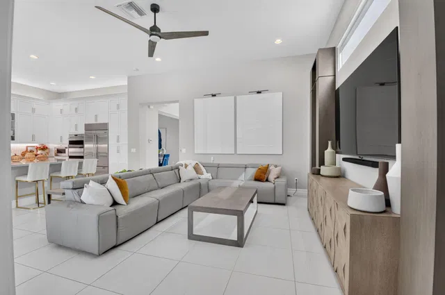 Boca Bridges Residence photo 15