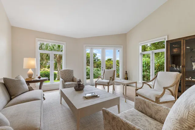 Jupiter Hills Residence photo 9