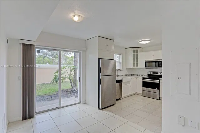 Unit 106 photo 5