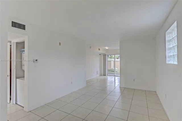 Unit 106 photo 6