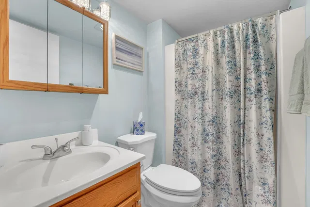 Unit 210 photo 17