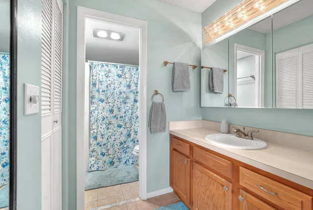  Unit 210 photo 20